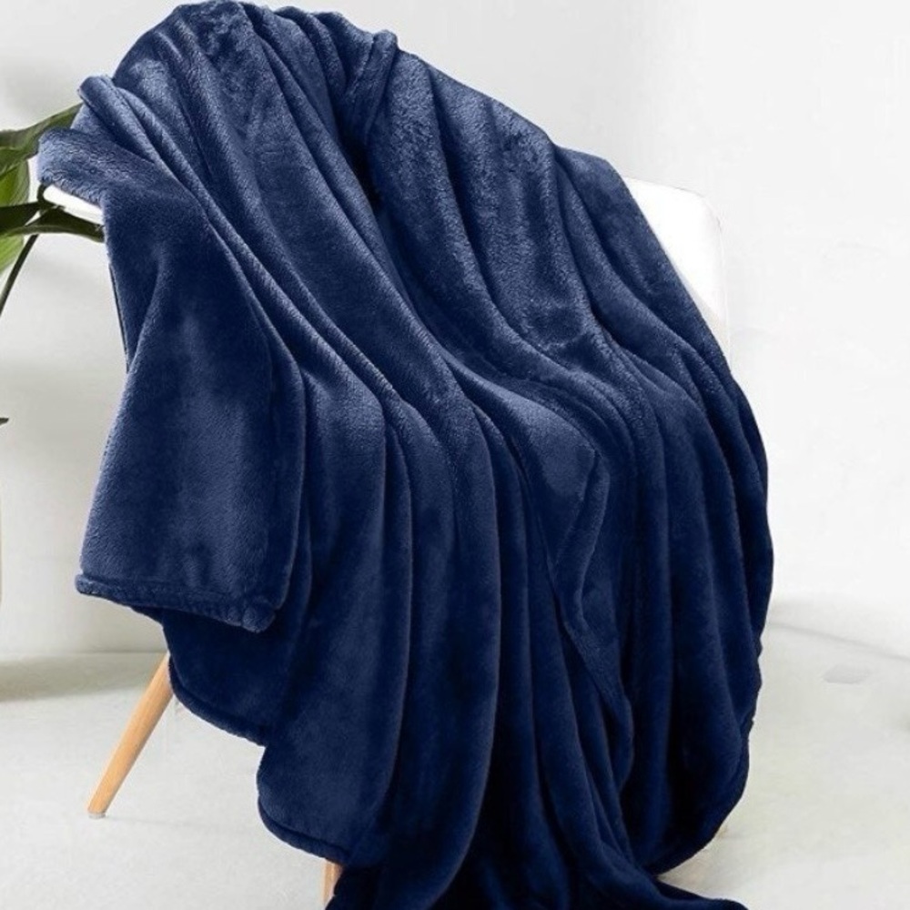 Panku Flannel Super Soft Blanket Cozy Winter lightweight Blanket + Free Gift set